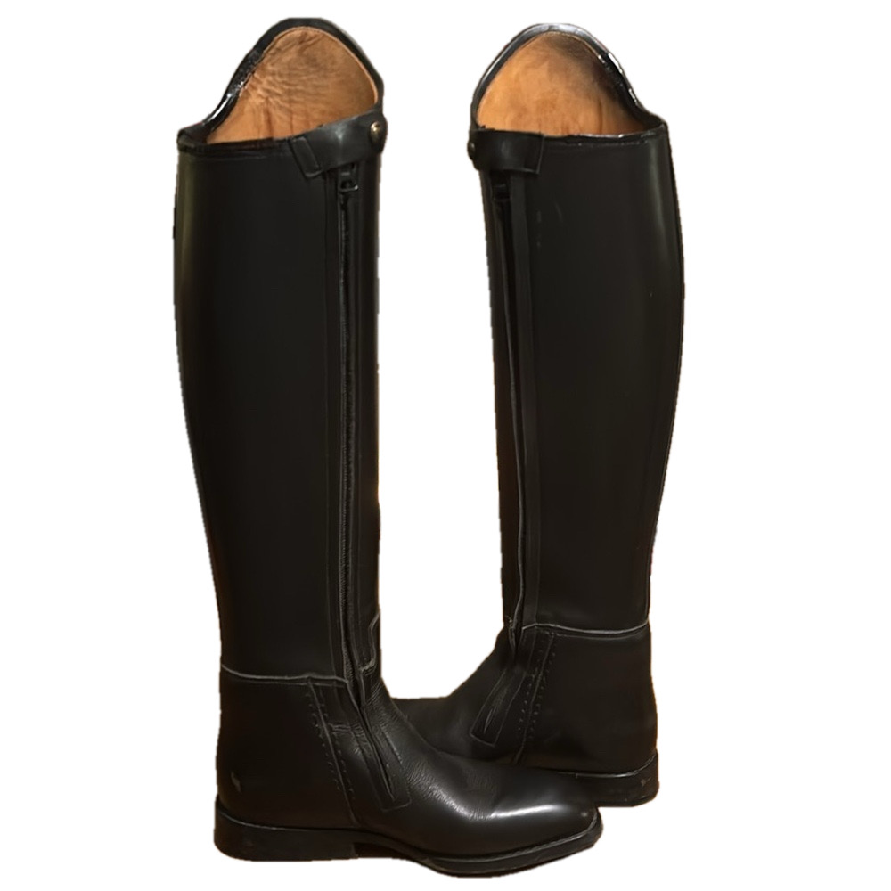 Sleek Black Knee-High Heeled Boots for Women - Picture 5 of 16